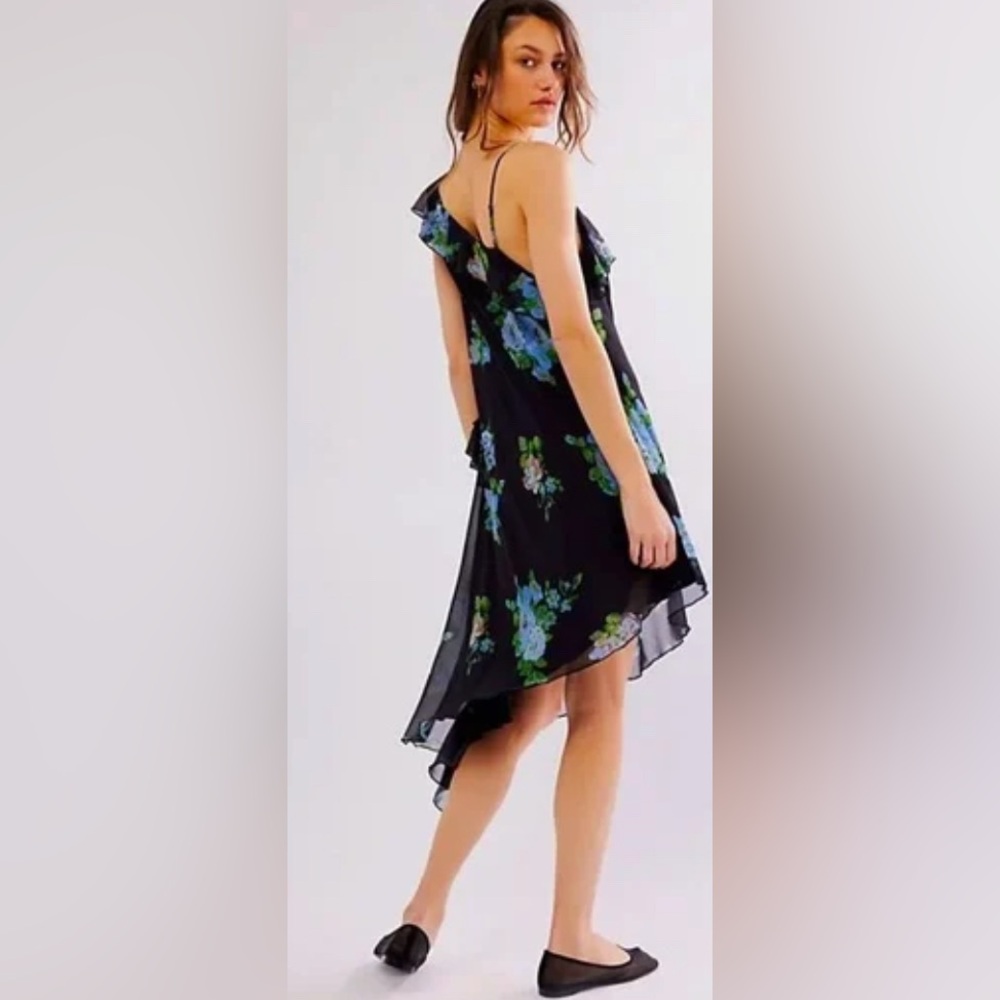 🌼 2 for $80 🌼 NWT 🏷️ FREE PEOPLE 🖤- ALMA MIDI DRESS
